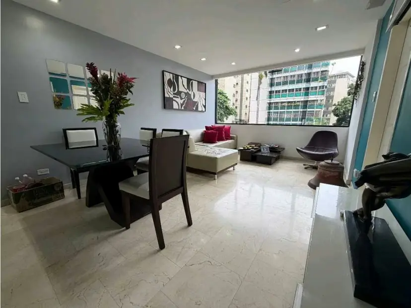 Apartamento en venta 81m2. Altamira