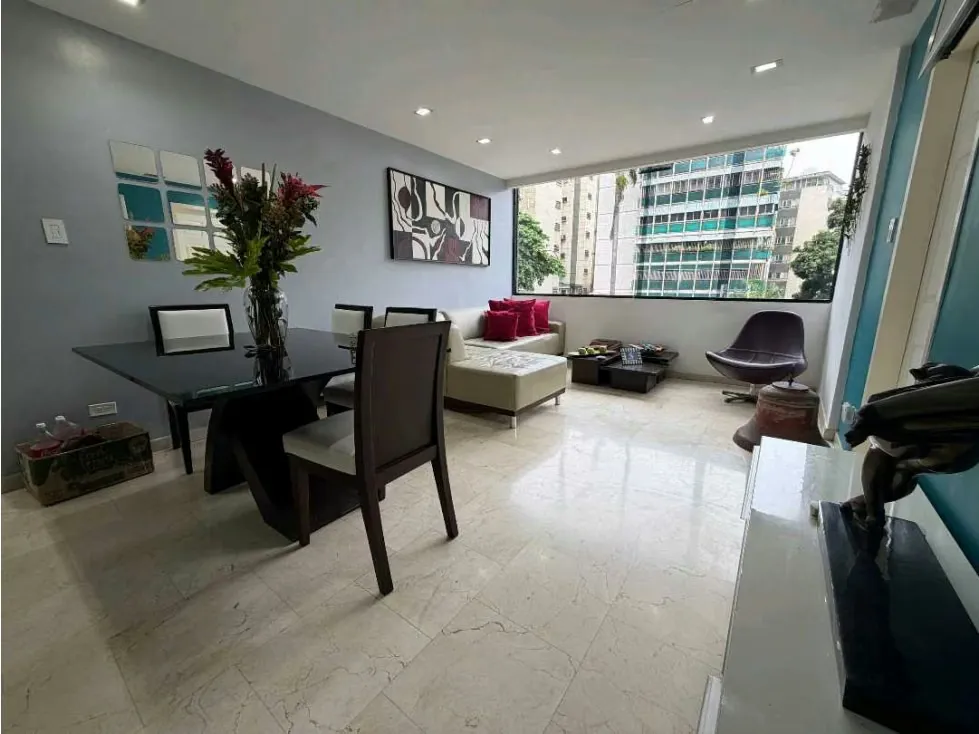 Apartamento en venta 81m2. Altamira