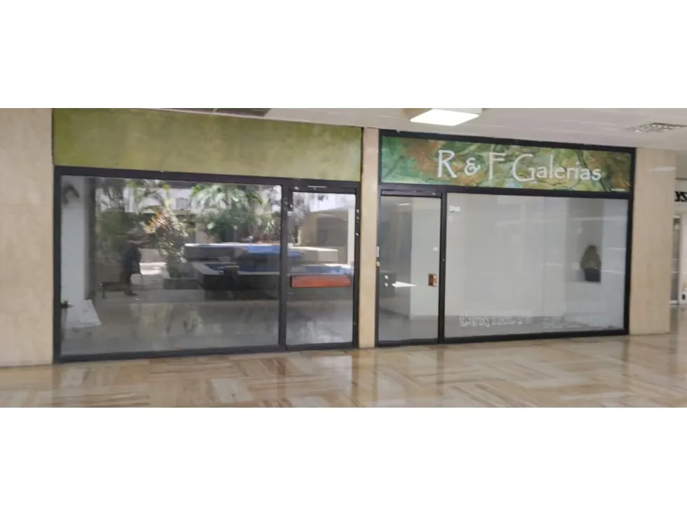 Vendo Local Comercial en PB 134m2 C. C. Concresa 4938