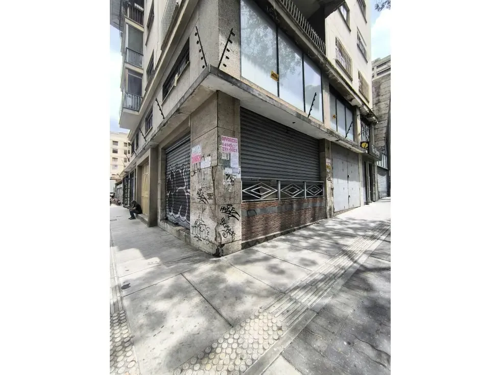 LOCAL COMERCIAL SABANA GRANDE A PIE DE CALLE - 2