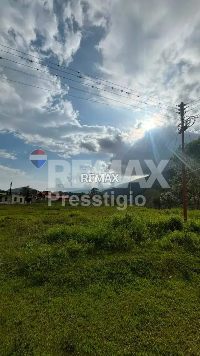 Terreno en Venta - 3