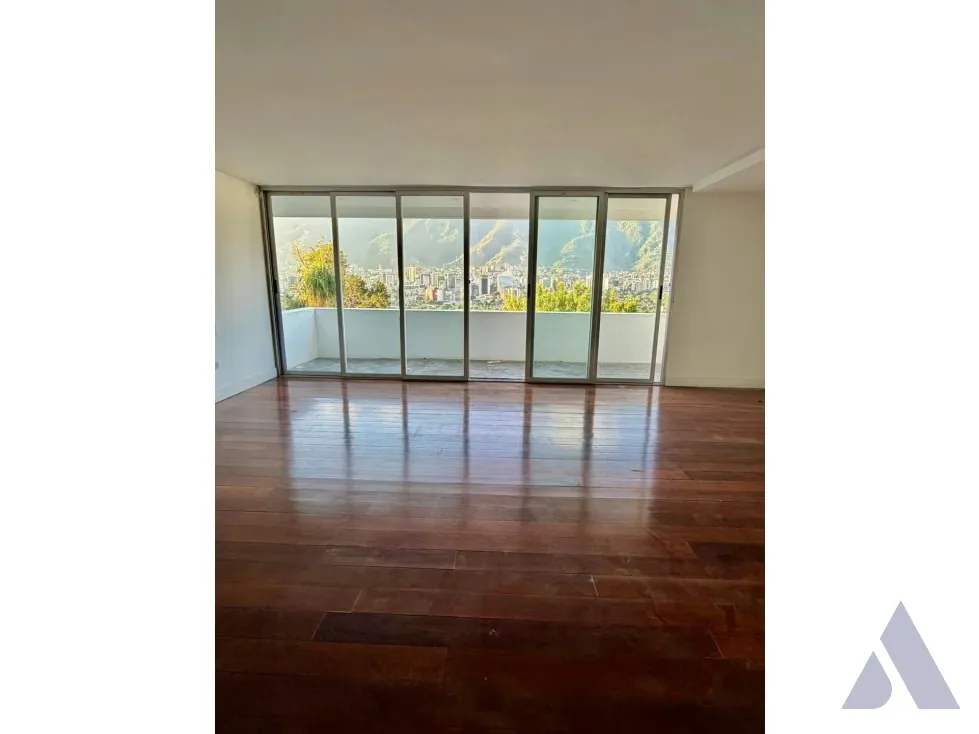 Se vende quinta en calle cerrada 750m2 Lomas del Mirador 2550 - 11