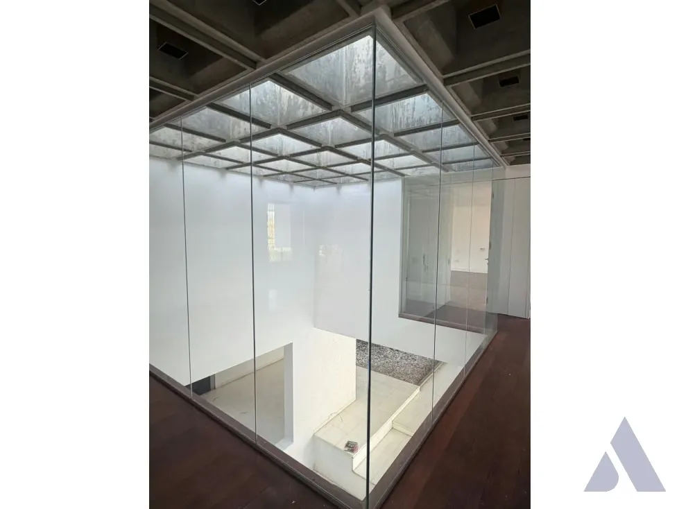 Se vende quinta en calle cerrada 750m2 Lomas del Mirador 2550 - 9
