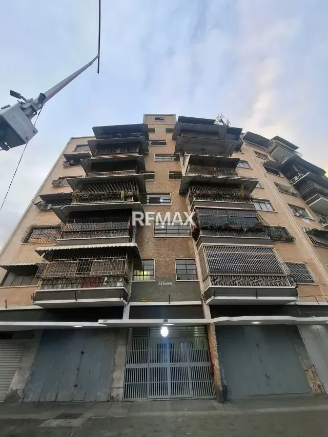 Venta, Apartamento remodelado, final de la Av. Casanova