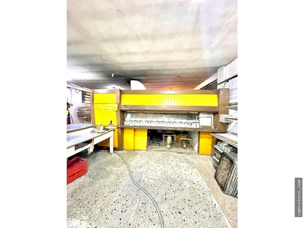 Prestigiosa Panaderia En Venta en av. las Ferias. TCL L 9644249 - 2