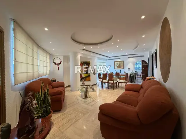 Exclusivo Apartamento en Venta | Residencias Luxor Suites, Valle Blanco - 3