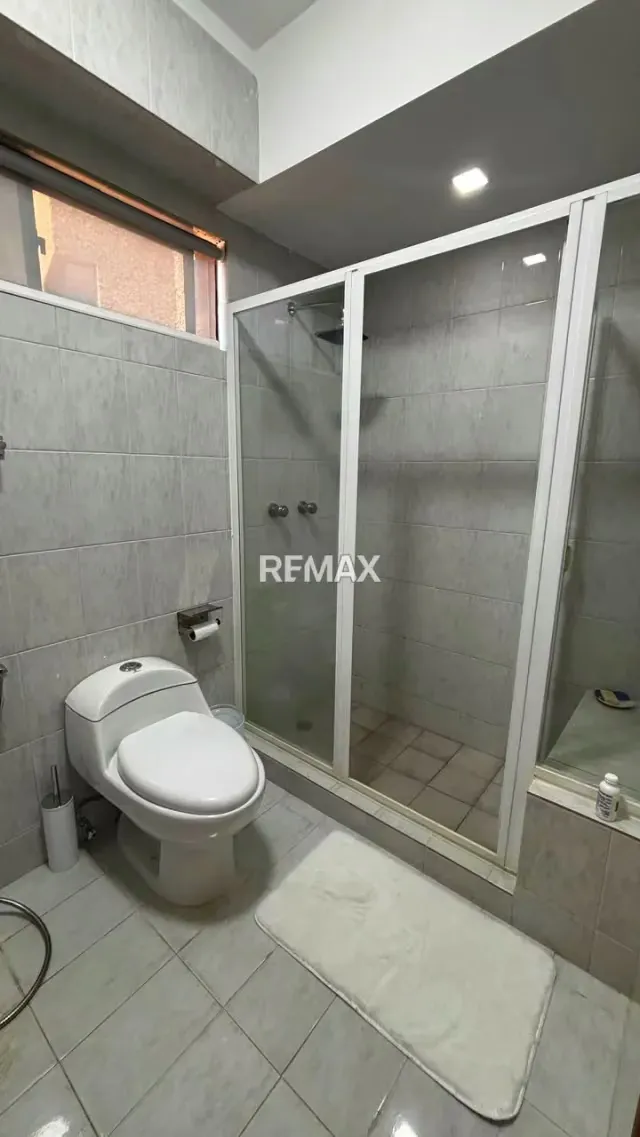 ALQUILA APARTAMENTO EN RES.CERRO ALEMAN - 7