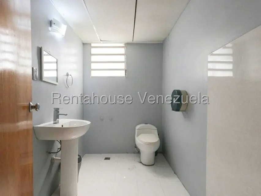 Casa (1 Nivel) en Alquiler en Del Este, Lara - 13