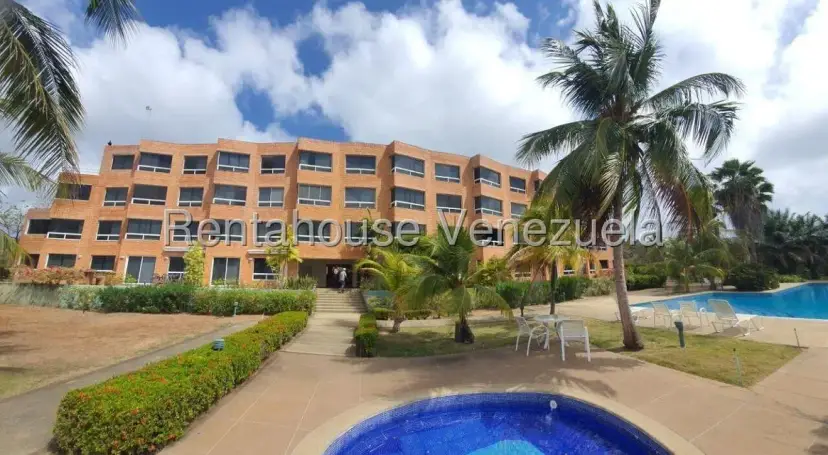 Apartamento (1 Nivel) en Venta en Carenero, Miranda