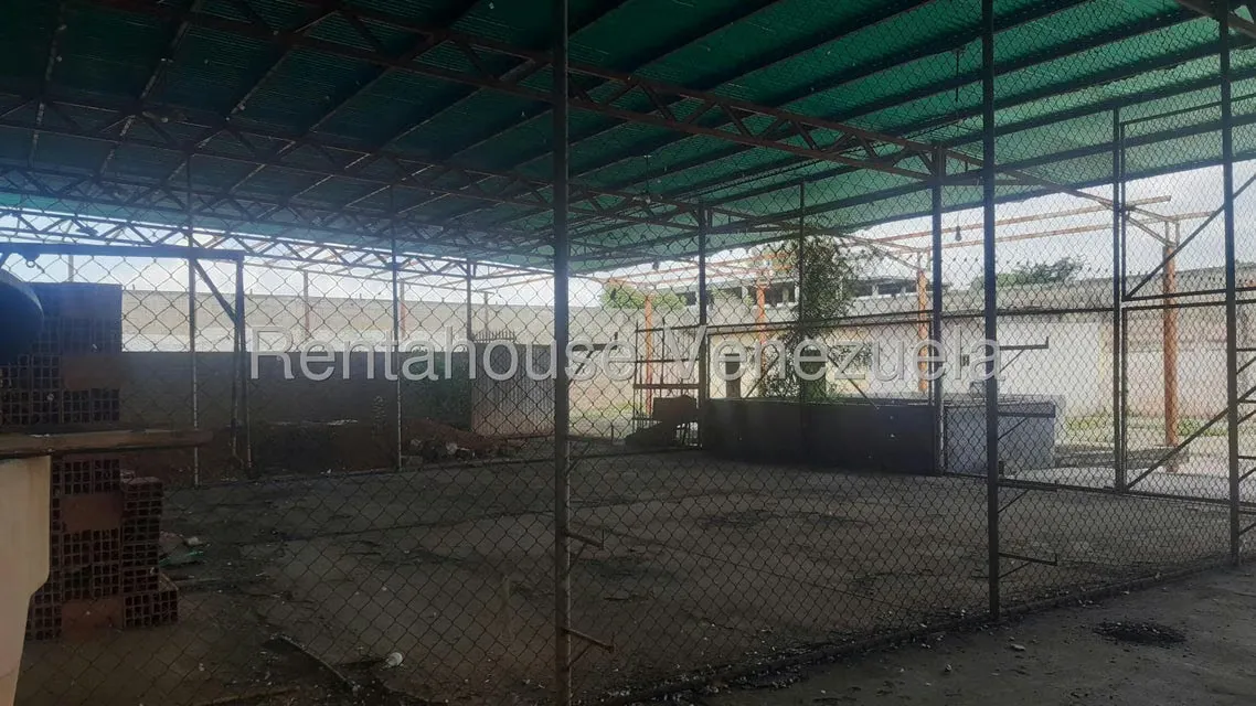 Galpon - Deposito en Venta en Calle 42, Zulia - 3