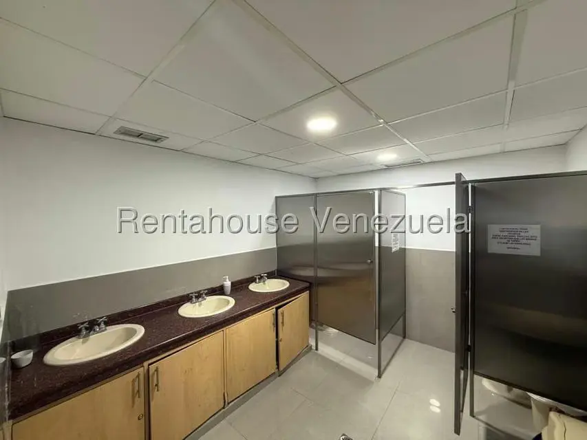 Comercial (Local Comercial) en Alquiler en La Viña, Carabobo - 14