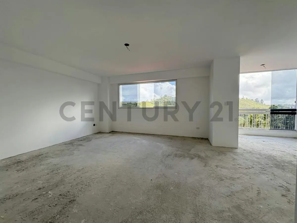 Apartamento en venta a estrenar en Urb Las Salias San Antonio de Los Altos - 2
