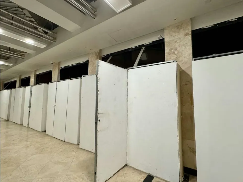 En Venta Local Comercial en Parque Cerro Verde. Caracas El Hatillo - 3