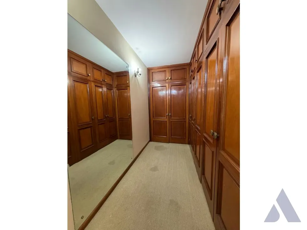 Vendo casa para remodelar 900m2 Colinas de Tamanaco 7221 - 20