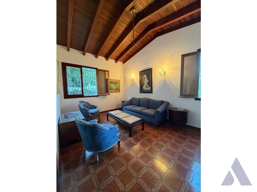 Vendo casa para remodelar 900m2 Colinas de Tamanaco 7221 - 10