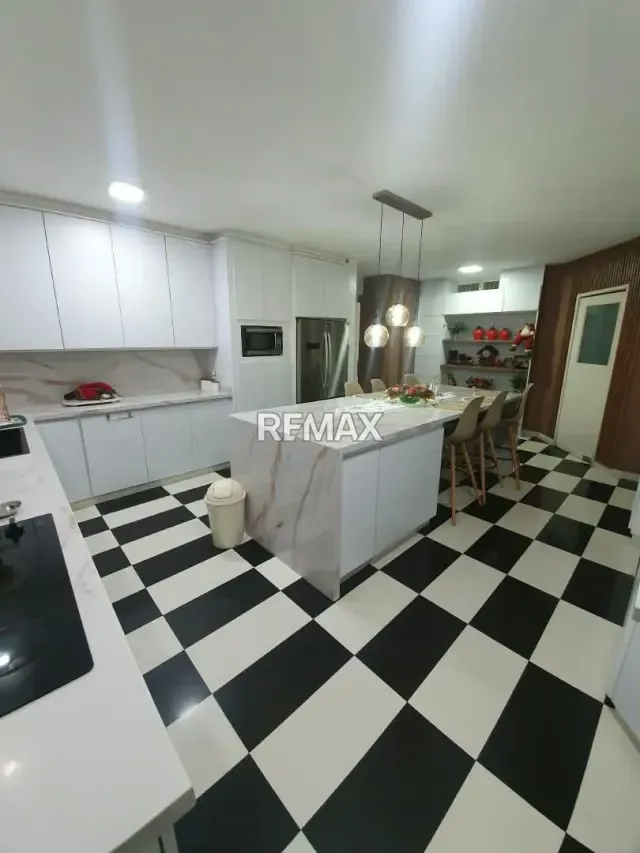 Casa de Oportunidad en Venta en Altos de Guataparo - 6