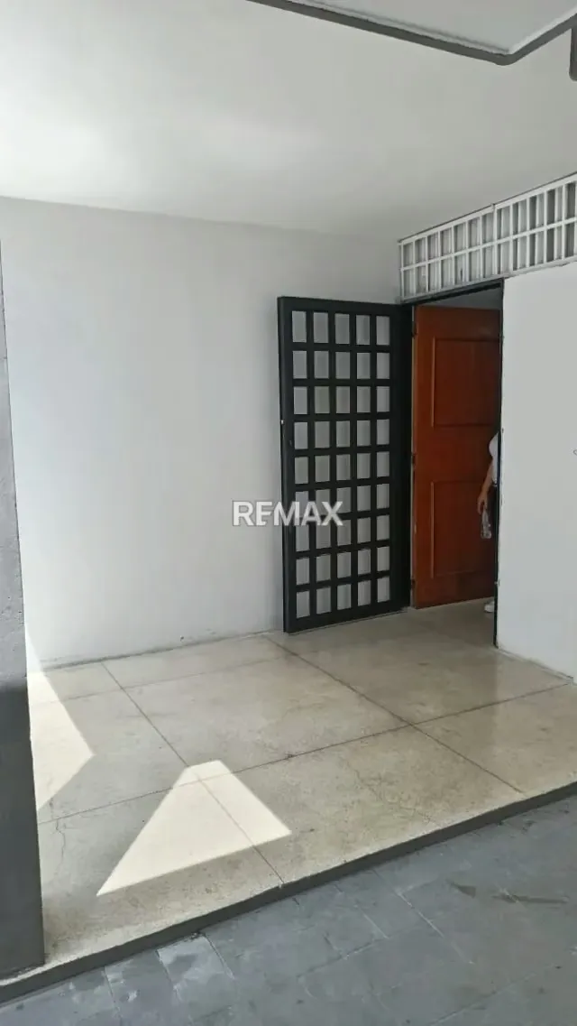 EN VENTA CASA EN OBRA BLANCA URB, LA ROMANA NUEVA MARACAY - 4