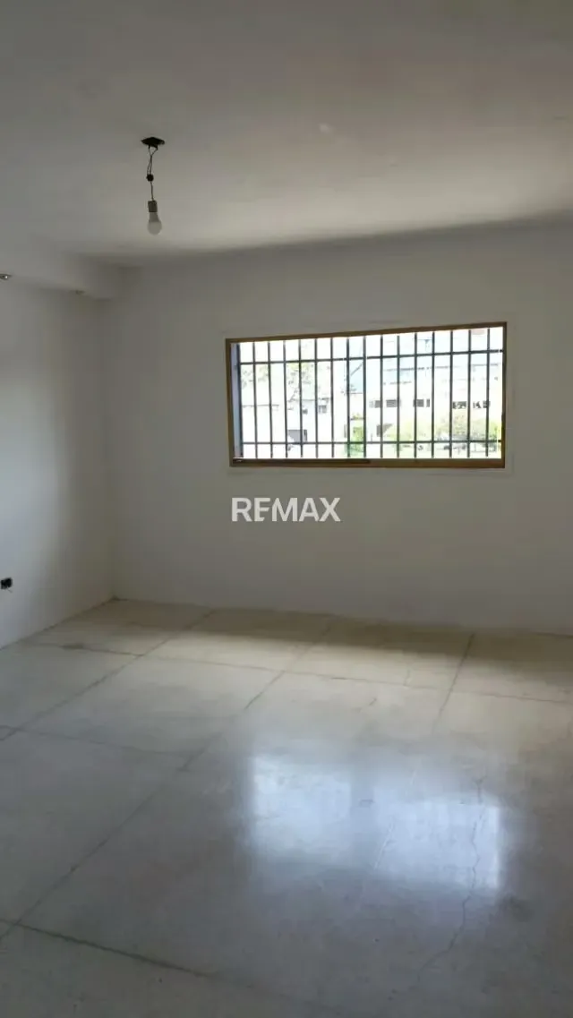 EN VENTA CASA EN OBRA BLANCA URB, LA ROMANA NUEVA MARACAY - 6