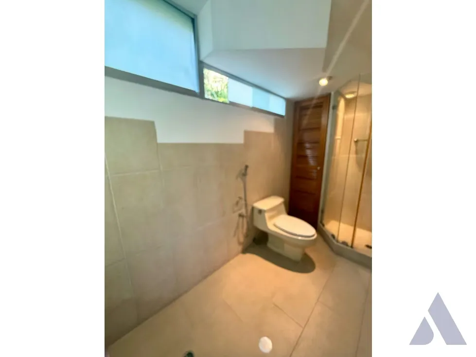 Se vende casa c/ piscina 587m2 Valle Arriba 4842 - 28