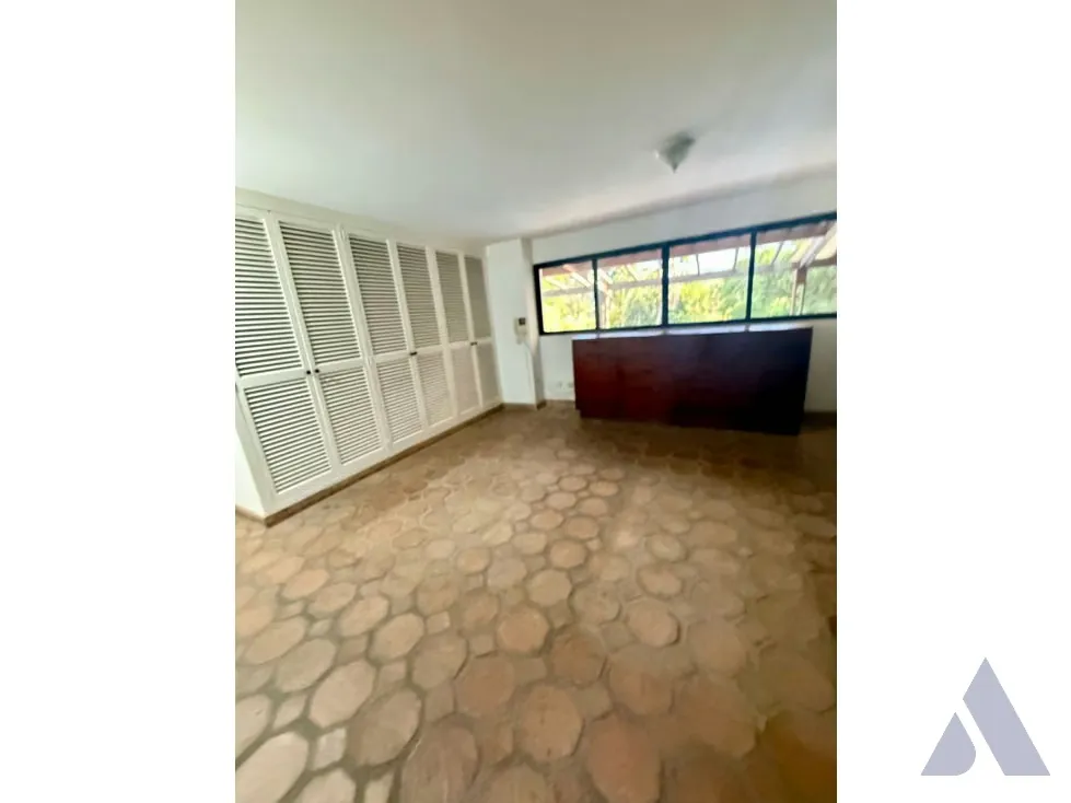 Se vende casa c/ piscina 587m2 Valle Arriba 4842 - 29
