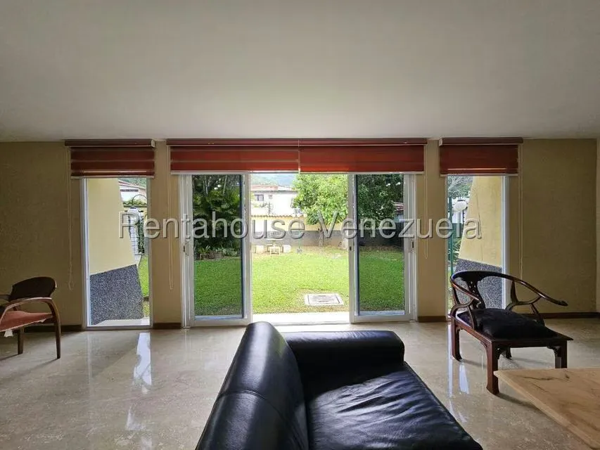 Casa (Duplex) en Venta en Prados del Este, Distrito Metropolitano - 13