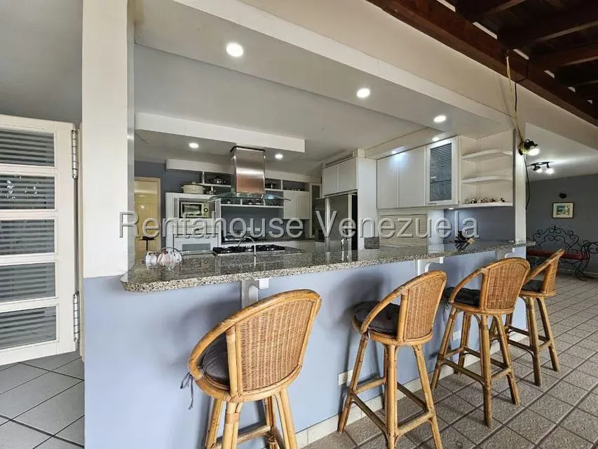 Casa (Duplex) en Venta en Prados del Este, Distrito Metropolitano - 19
