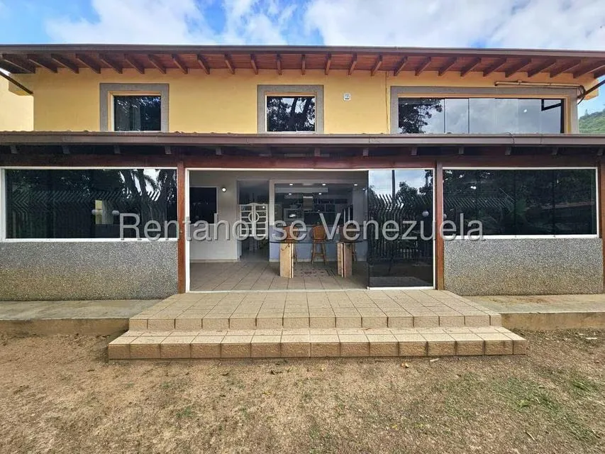 Casa (Duplex) en Venta en Prados del Este, Distrito Metropolitano - 25