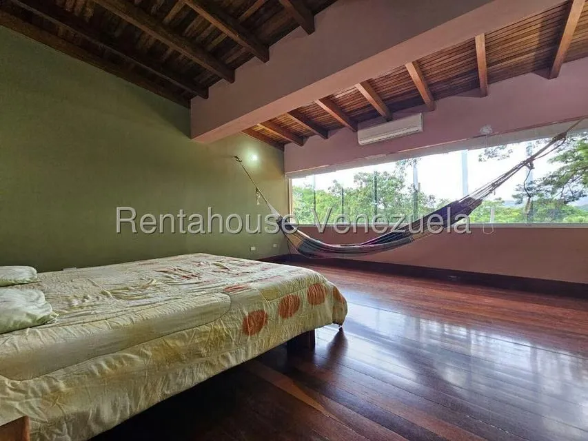 Casa (Duplex) en Venta en Prados del Este, Distrito Metropolitano - 30