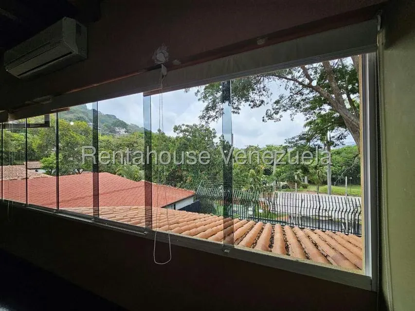 Casa (Duplex) en Venta en Prados del Este, Distrito Metropolitano - 31