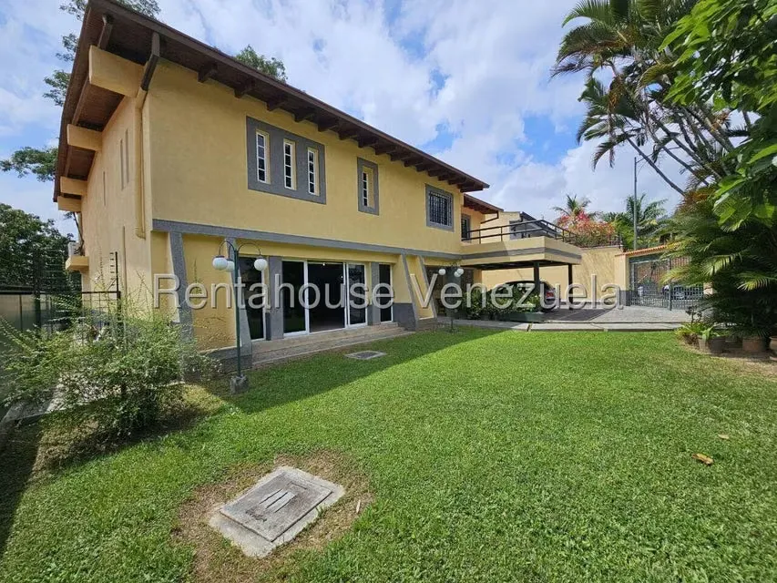 Casa (Duplex) en Venta en Prados del Este, Distrito Metropolitano - 7