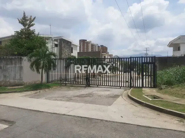 Ofrezco en Venta Terreno en el Conjunto Residencial Ciudad Jardín MañongoOfrezco en Venta Terreno en el Conjunto Residencial Ciudad Jardín Mañongo