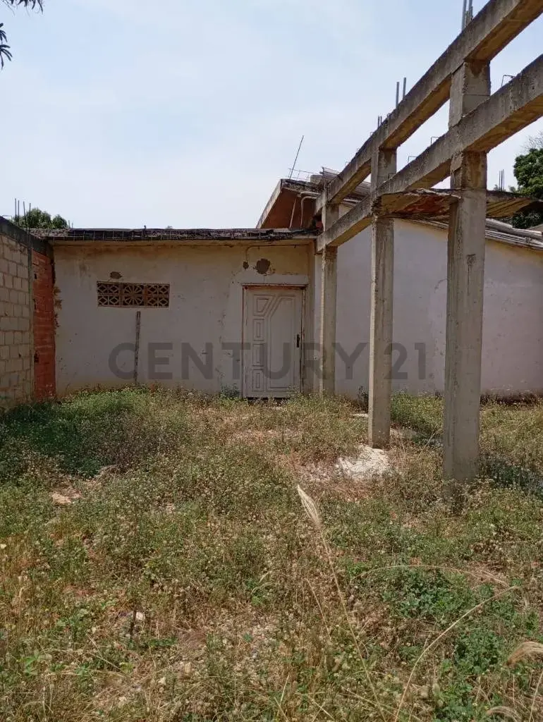 Century 21 La Coromoto Realty Vende Inmueble Comercial Sierra Maestra - Zulia