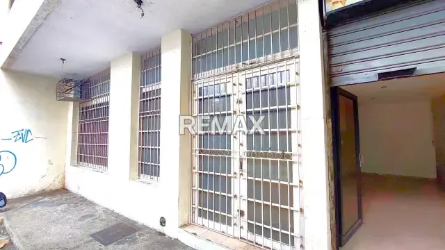 LOCAL EN VENTA EN EL CENTRO DE MARACAY - 2