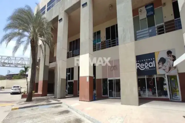 LOCAL DUPLEX CON UNA ESTRATEGICA UBICACION EN LA ISLA DE MARGARITA