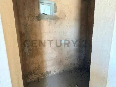 Century21 ofrece en Venta Local en C.E LA CASCADA Lechería - 6