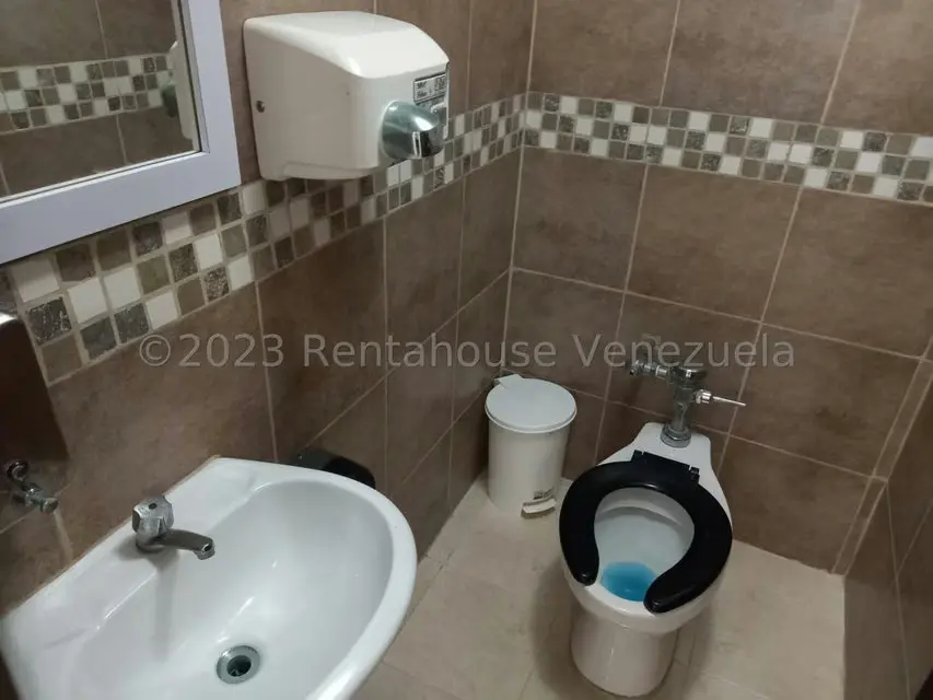 Local Comercial en Alquiler en Los Guayabitos, Carabobo - 12