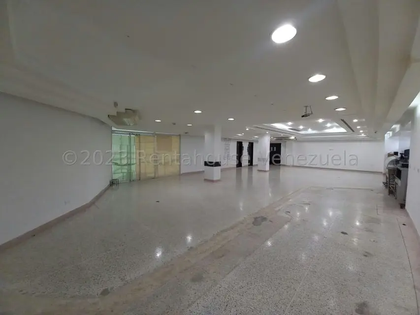 Local Comercial en Alquiler en Los Guayabitos, Carabobo - 6