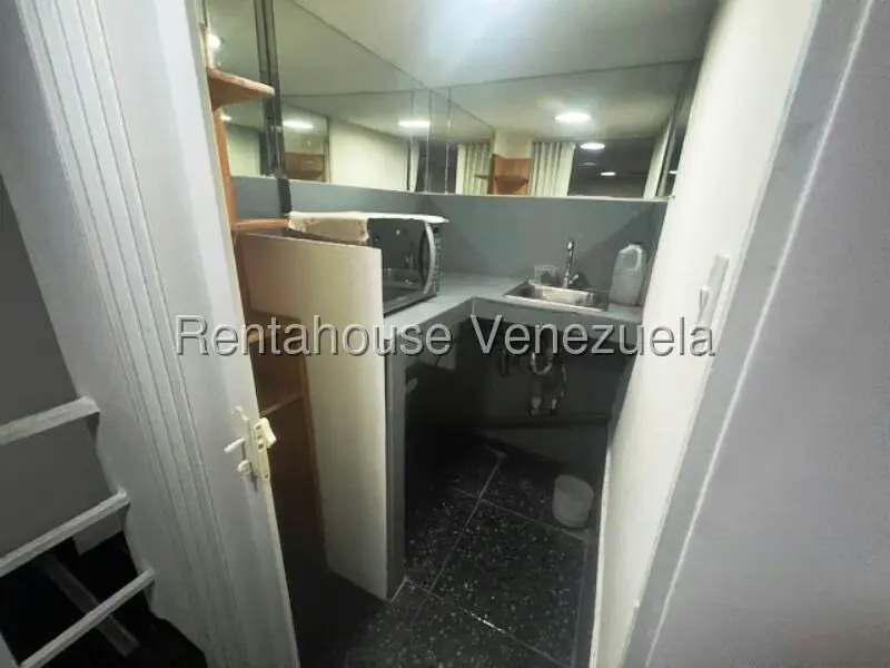 Local Comercial en Venta en Prados del Este, Distrito Metropolitano - 16