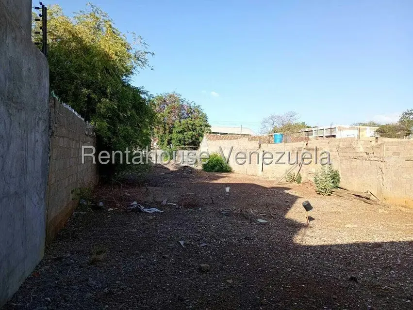 Terreno (Comercial) en Venta en Centro, Falcon - 2