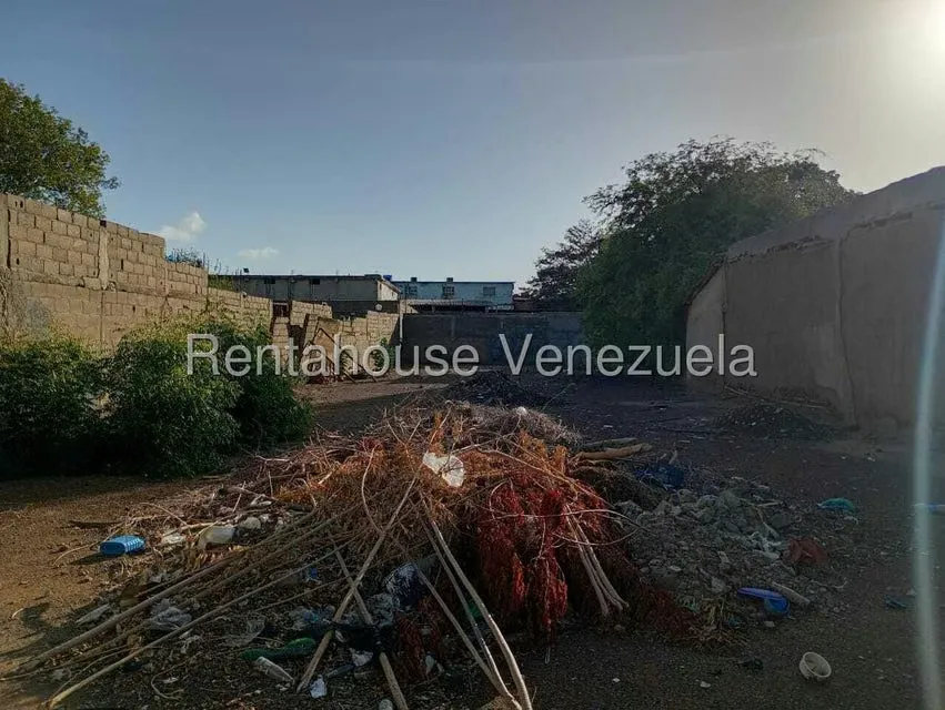 Terreno (Comercial) en Venta en Centro, Falcon - 5