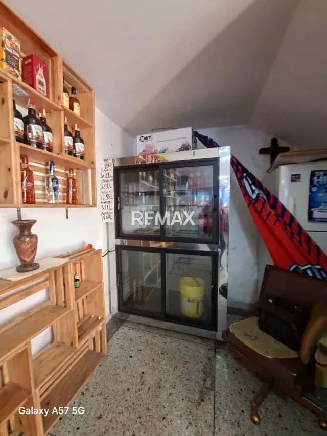 En venta local con fondo de comercio con licencia licores tipo c en cordero sector llano la cruz - 10