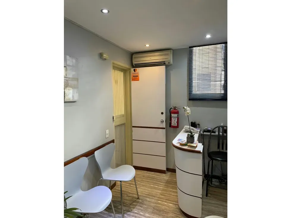 Se alquila consultorio 30m2 Altamira 2367 - 4