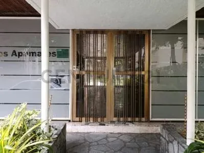 EN VENTA EXCELENTE APARTAMENTO EN LA URB. LAS PALMAS - 4