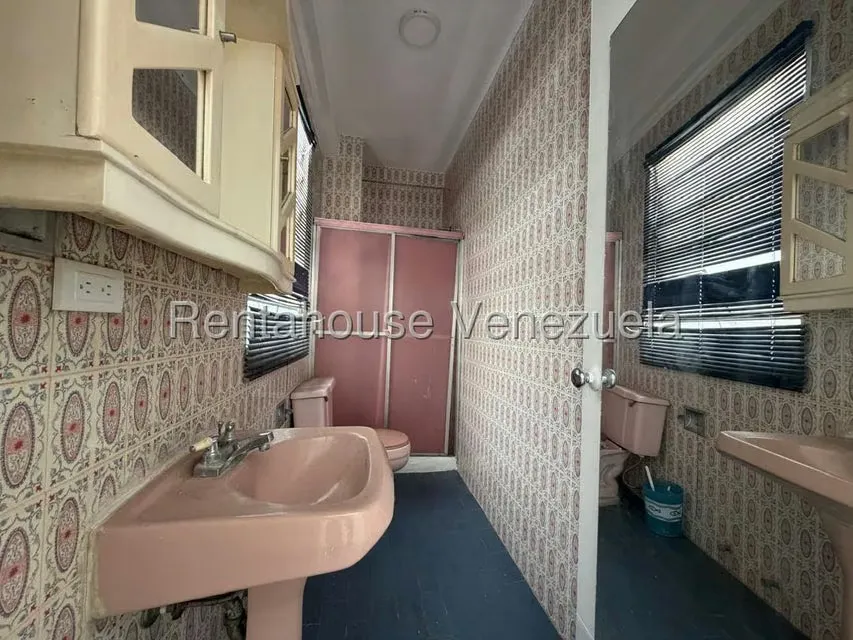 Apartamento (1 Nivel) en Venta en Los Chaguaramos, Distrito Metropolitano - 13