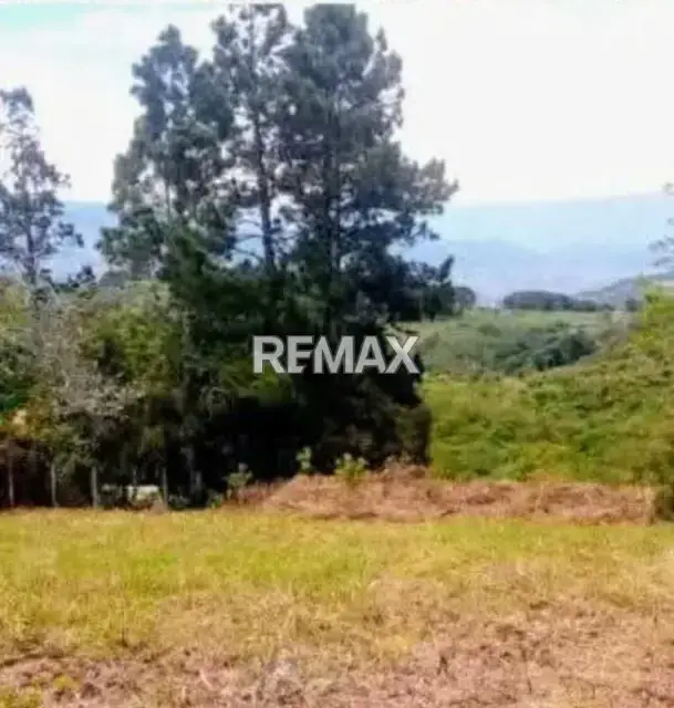 Venta de terreno en potrero de las casas