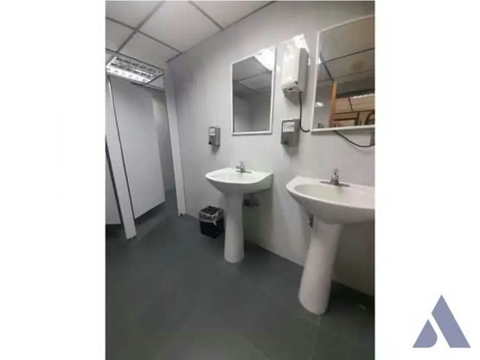Alquilo oficina 384m2 El Recreo 3637 - 17