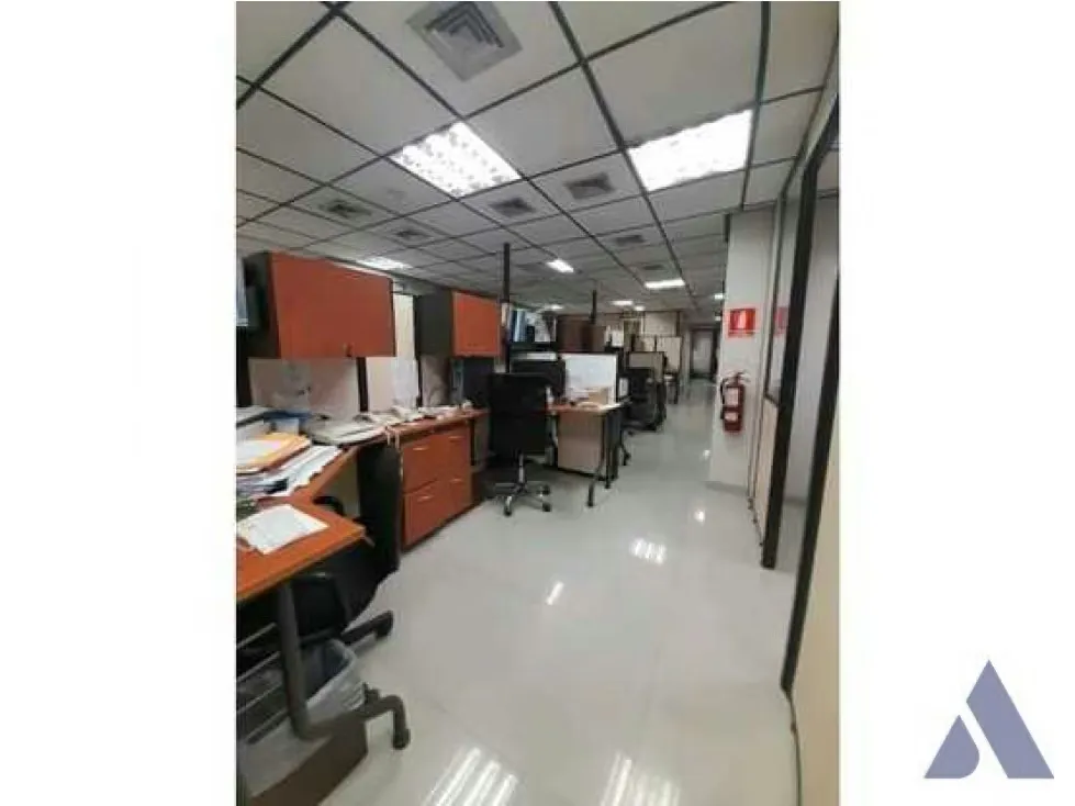 Alquilo oficina 384m2 El Recreo 3637 - 31