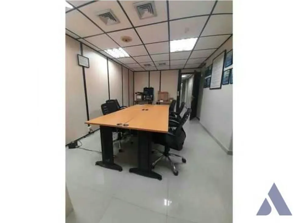 Alquilo oficina 384m2 El Recreo 3637 - 8