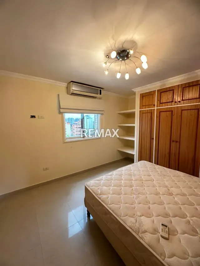 APARTAMENTO EN VENTA EN URB. LA SOLEDAD - 17
