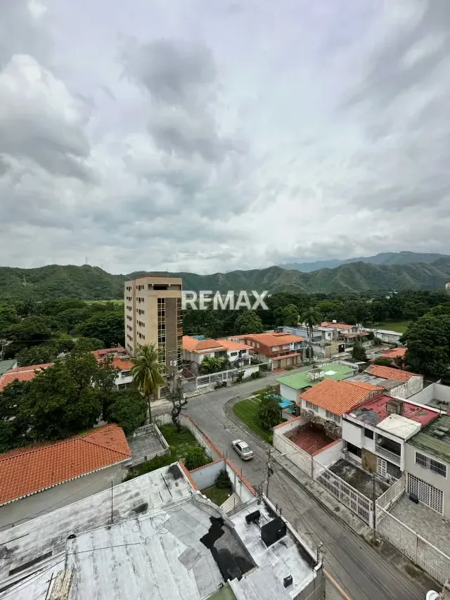 APARTAMENTO EN VENTA EN URB. LA SOLEDAD - 4
